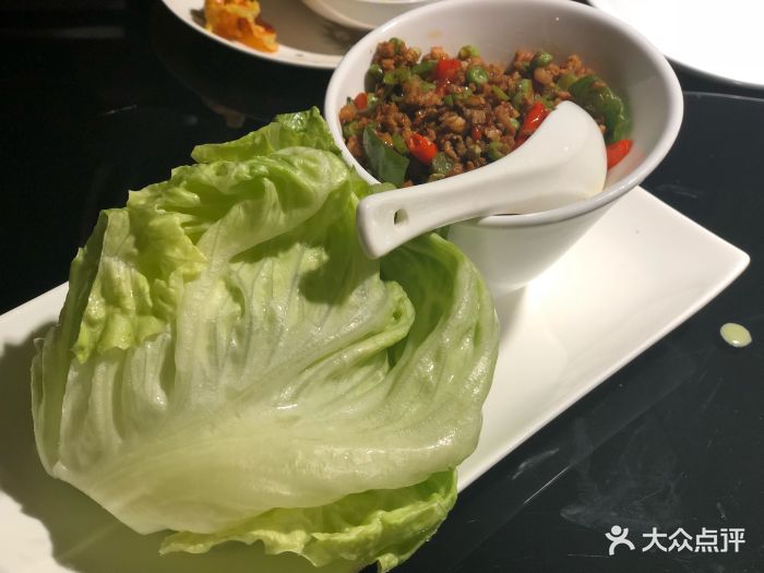 熊猫体育:从红旗观光旅游团 看中国车企的法兰克福迷情(图1) xiongmao体育